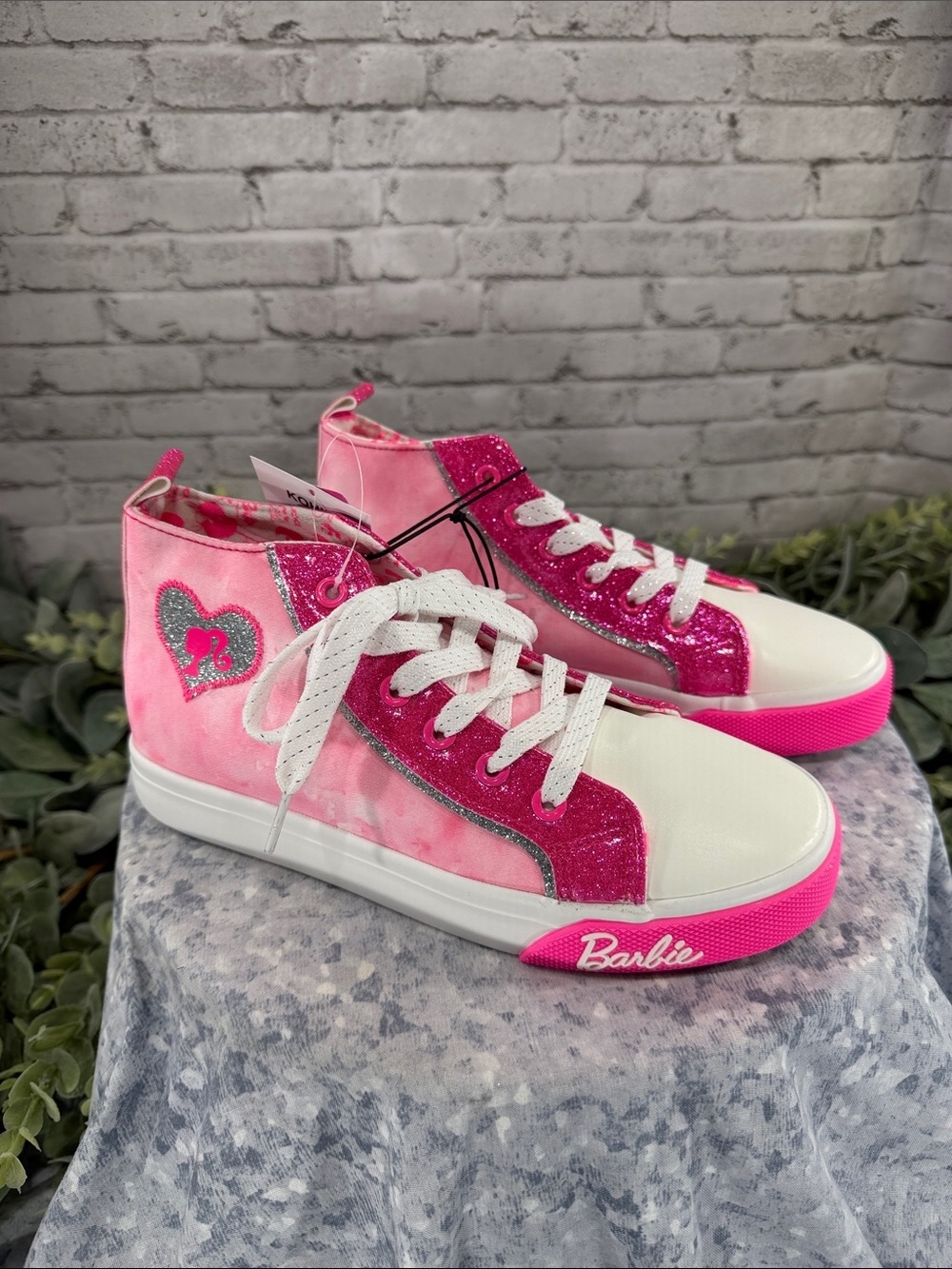 BARBIE - Pink Tie-Dye Glitter Lace-up Mid-High Fashion Sneakers - Girls 4M 🩷 NWT